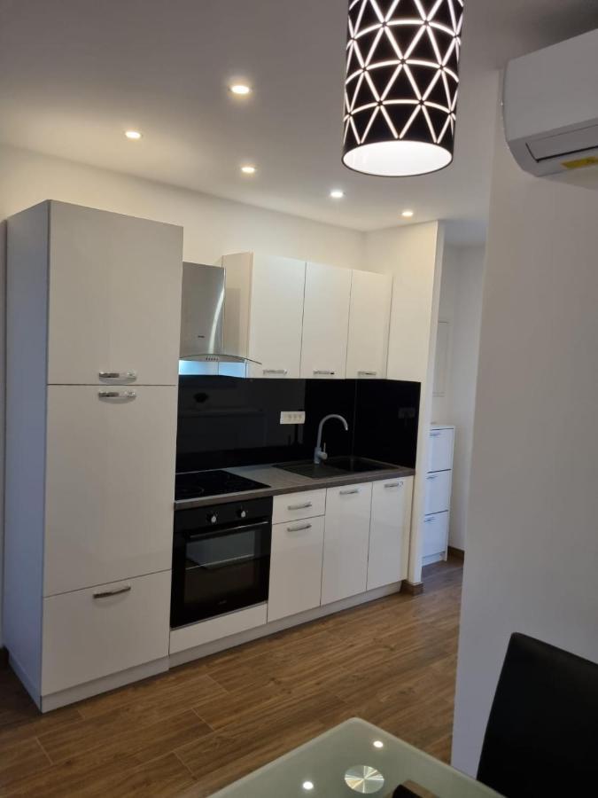 Angel Wing Apartmant Duće Eksteriør billede